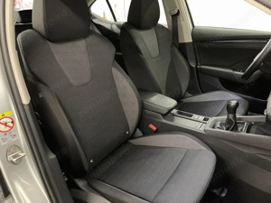 Skoda Octavia - imagine 8