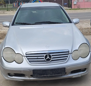Mercedes C220  - imagine 2