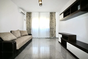 ULTRACENTRAL, UNIVERSITATE, APARTAMENT CU BALCON 17 MP IN  BLOC 1980! 