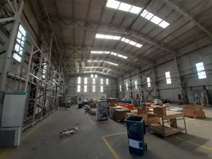 Hala de 1500 mp in zona metrou Republica