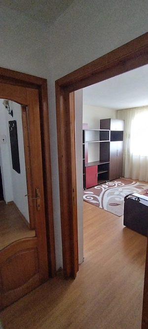 Garsonieră Mărăței etaj 2  în bloc cu apartamente - imagine 4