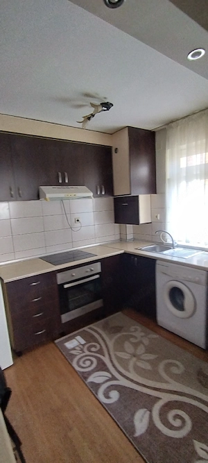 Garsonieră Mărăței etaj 2  în bloc cu apartamente - imagine 2
