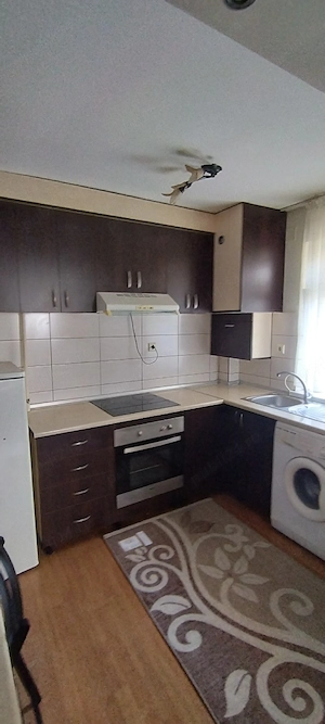 Garsonieră Mărăței etaj 2  în bloc cu apartamente - imagine 3