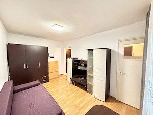 Închiriez  Garsonieră .