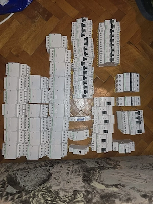 Contactoare 40A 60A sigurante 10A 16A diferentiale 