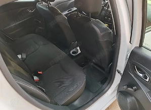 Renault Clio 1.5dci 90 cp 2013 euro 5  - imagine 9