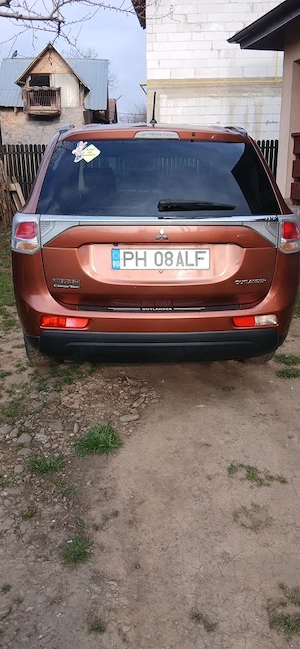 Mitsubishi outlander - imagine 4