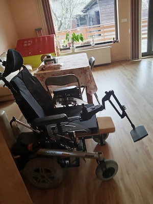carucior electric dizabilitati