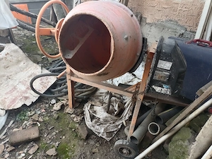 Betonieră ,aproape nouă 