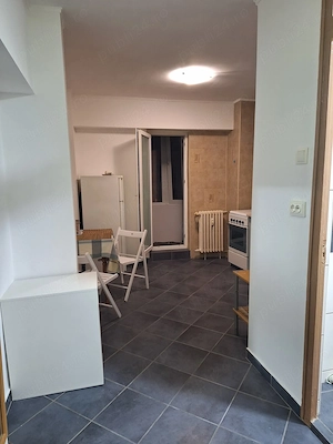 Garsoniera de inchiriat