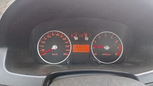 Hyundai coupe 1.6 benzină  - imagine 2