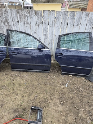 Volkswagen Passat 2003 berlina portiere fața/spate - imagine 3