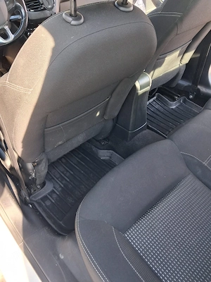 Peugeot 208 - imagine 4