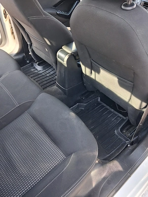 Peugeot 208 - imagine 7