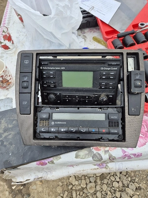 vand volan,calculator, climatronic+casetofon originale  Volkswagen Passat 1.9tdi 2003 - imagine 3