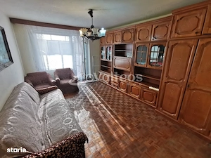 Reșița, apartament 4 camere (2X2), 120 mp, etaj 2, zona Universitate