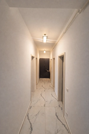 Proprietar vand apartament 3 camere  - imagine 6