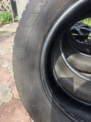 Anvelope Dunlop m+s 215 65 16 - imagine 2