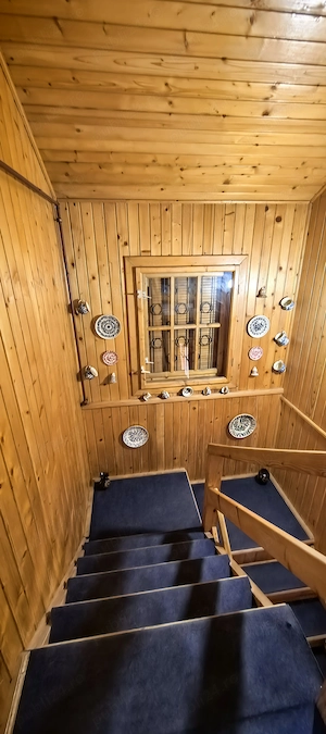 Casa Breaza zona centrala , in planul doi , fara poluare fonica  - imagine 6