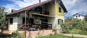 Casa Breaza zona centrala , in planul doi , fara poluare fonica  - imagine 8