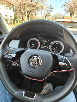 Skoda Kodiaq Clever+ 1.5 TSI 7 locuri 150 cp - accept unele schimburi - imagine 5
