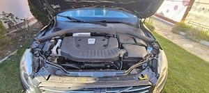 Volvo XC60 D5 WD - imagine 9