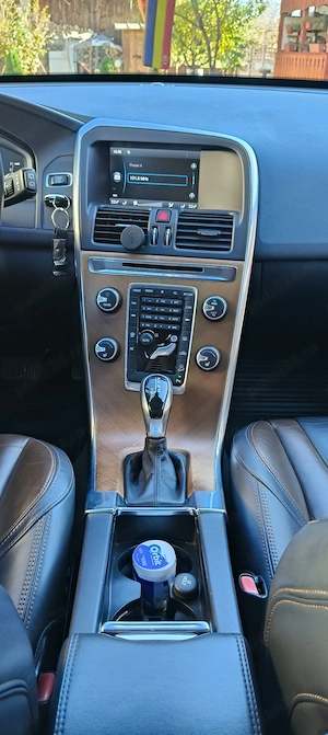 Volvo XC60 D5 WD - imagine 7