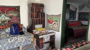 Vând casă bătrânească în Ciolpani jud ilfov - imagine 3