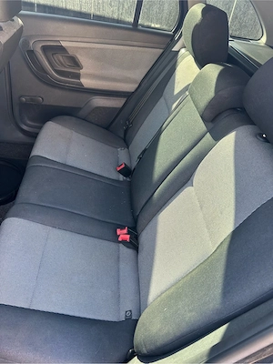 skoda fabia 2009 1.2 nenzina 1500 negociabil  - imagine 5