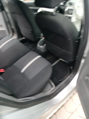 Ford Focus break benzina 1.6 an 2011   avariat (ideal pentru reparații) - imagine 10