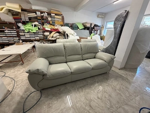 Retapiare in pielel naturala  canapelele , fotolii, paturi 