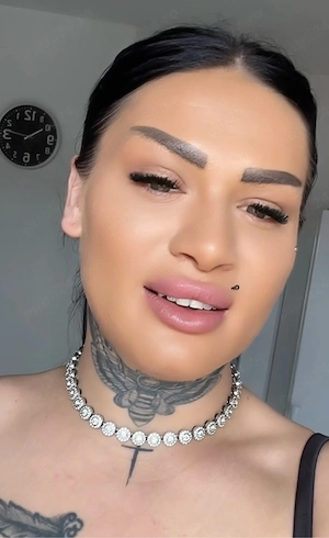 buna sunt sonya fac si deplasari