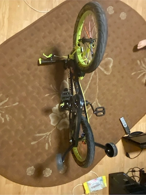 bicicelta de copii mici 