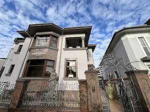 Cauta Receptionera Villa Bijoux  - imagine 2