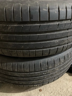 Anvelope vara Hankook Ventus prime4 215/65/R17 900km - imagine 4