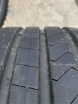 Anvelope vara Hankook Ventus prime4 215/65/R17 900km - imagine 3