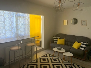 Inchiriez apartament 3 camere zona Circumvalatiunii - imagine 2