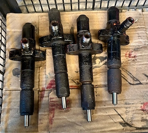 Pompă de injecție și injectoare pentru U650 sau ifron  - imagine 5