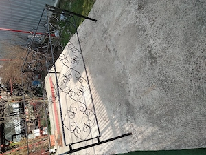 Vând grilaje și cruci din fier forjat. - imagine 2