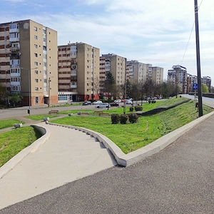 Ap malul Muresului zona 300 faleza