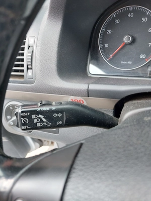 Volkswagen Touran  - imagine 8