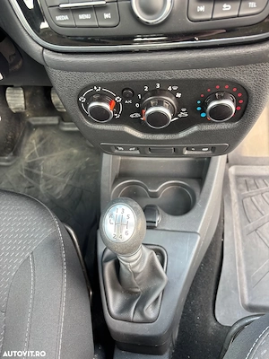 Dacia Dokker Blue dCi 95 Comfort - imagine 11