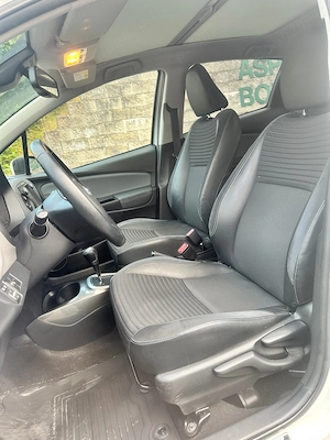 Mașină de vânzare    Yaris Verso 2016 - imagine 7