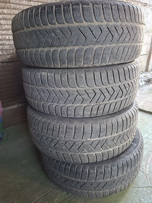 Vand cauciuri de iarna - imagine 2