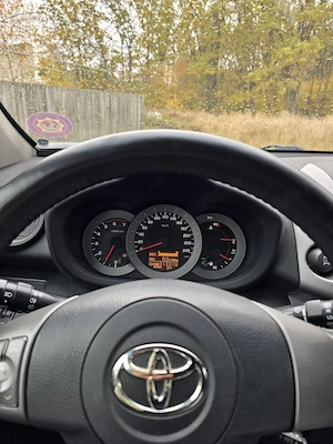 Toyota RAV4 2.2 diesel - imagine 5