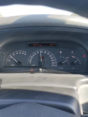 Laguna 1 benzină automat  - imagine 2