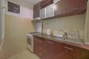 Garsoniera langa metrou Titan - imagine 6