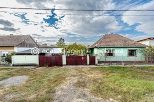 PRET NOU!Casa + Teren 1144 mp - Zimandu Nou, Arad - COMISION 0%