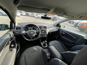 Volskwagen Polo 6R, 2016, 1.4 TDi - 90 CP, euro 6, navi, senzori parcare, jante R17  - imagine 9