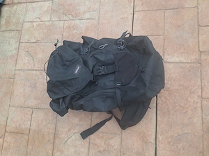 Rucsac Trekking Forclaz MT100 50L (Decathlon)